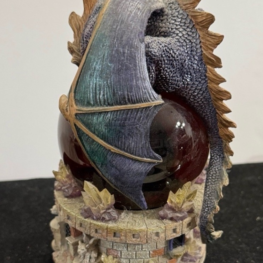 Dragon Fantasy Snow Globe Wind Up Musical Collectible - Picture 6 of 14